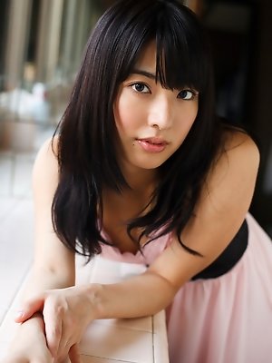 Kana Yume Asian is so erotic even when she brushes her teeth